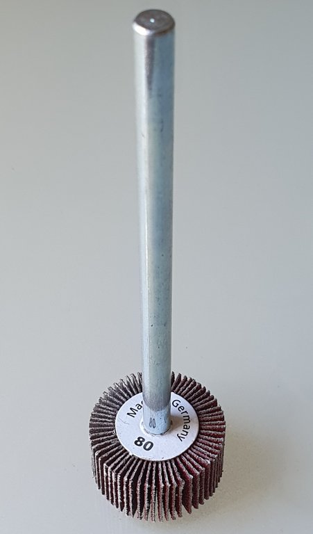 Fächerschleifer / Fächerschleifstift mit 100 mm Schaftlänge